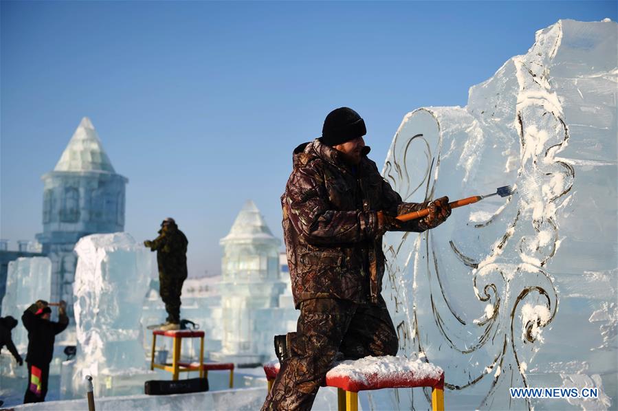 CHINA-HARBIN-ICE SCULPTURE CONTEST (CN)