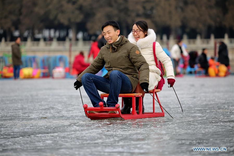 #CHINA-BEIJING-SUMMER PALACE-ICE SKATING (CN)