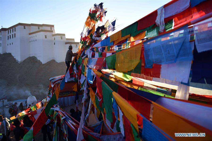 CHINA-XIGAZE-NEW YEAR-PRAYER FLAG (CN)