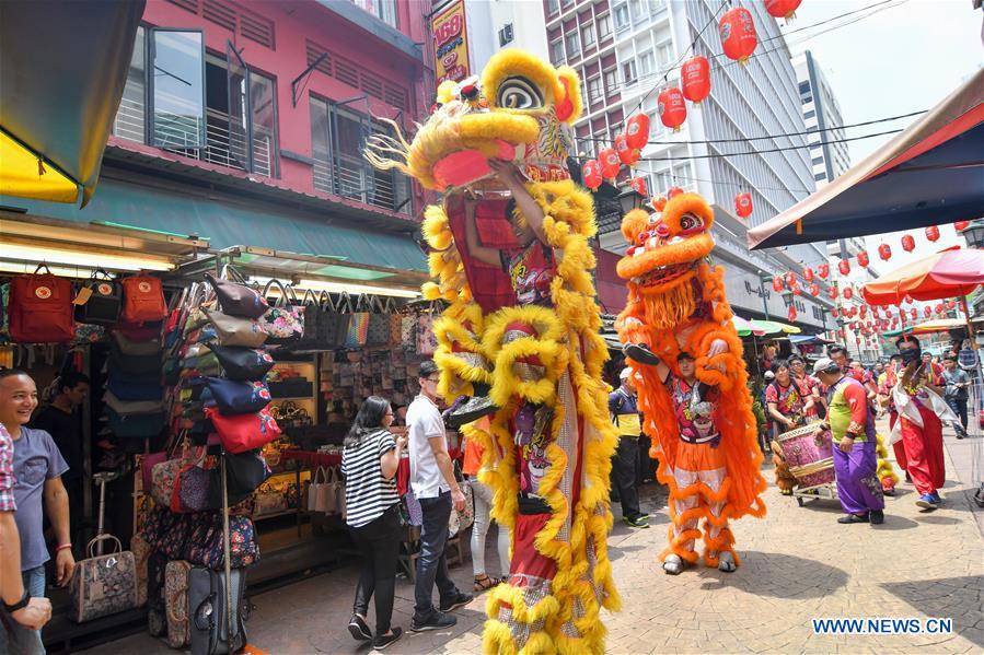 MALAYSIA-KUALA LUMPUR-LANTERN FESTIVAL 