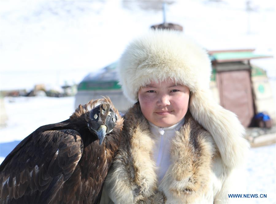 MONGOLIA-ULAN BATOR-SPRING GOLDEN EAGLE FESTIVAL