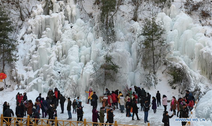 # CHINA-GANSU-DADUNXIA-ICICLES (CN)