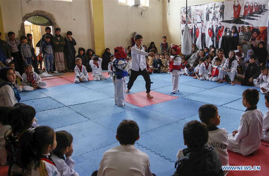 (SP)AFGHANISTAN-HERAT-CHILDREN-TAEKWONDO