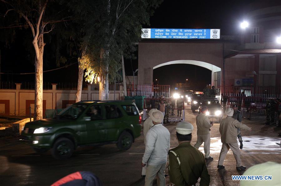 INDIA-ATTARI BORDER-PILOT-RETURN