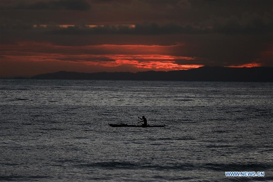 PHILIPPINES-DUMAGUETE CITY-SUNRISE