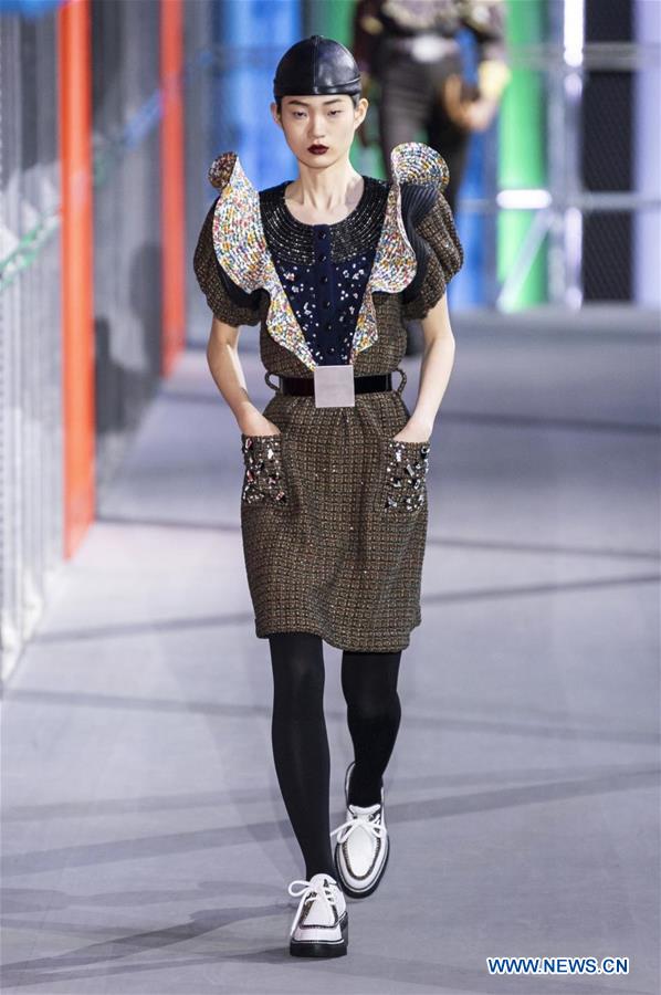 FRANCE-PARIS-FASHION WEEK-LOUIS VUITTON