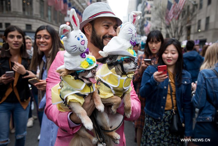 U.S.-NEW YORK-EASTER PARADE-BONNET FESTIVAL