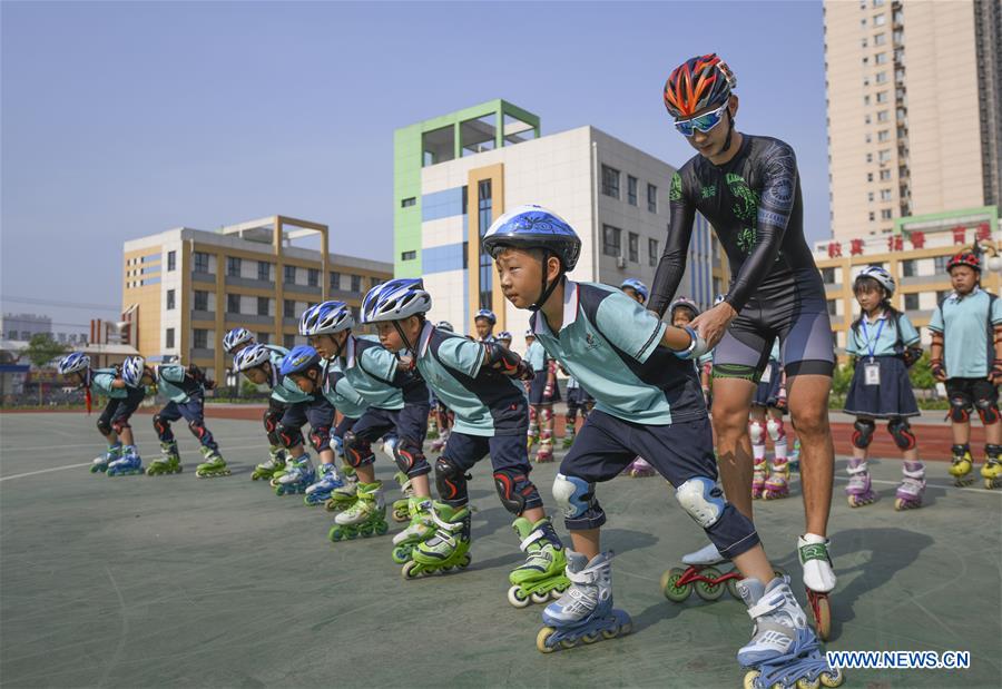 #CHINA-HEBEI-ROLLER SKATING (CN)