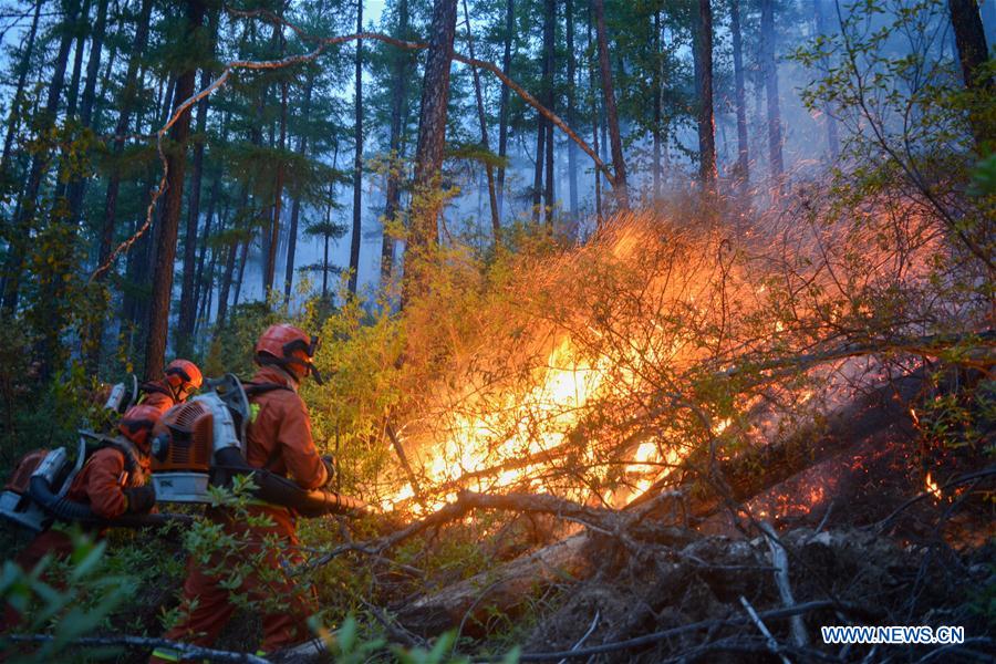 CHINA-INNER MONGOLIA-FOREST FIRE-FIREFIGHTERS (CN)