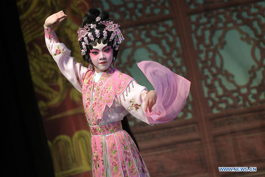 SINGAPORE-CANTONESE OPERA