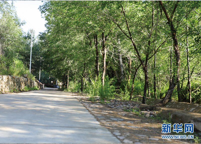 （集中连片特困地区贫困村调研行·图文互动）（2）又整新鞍马蹄轻——内蒙古喀喇沁旗马鞍山村脱贫调查