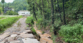 山洪袭来前，澧水河畔大转移