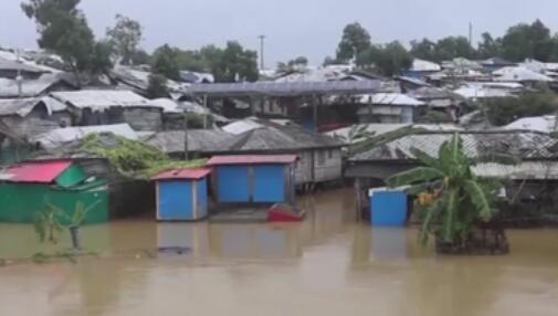 天灾！暴雨倾盆 孟加拉国难民村30万人被困