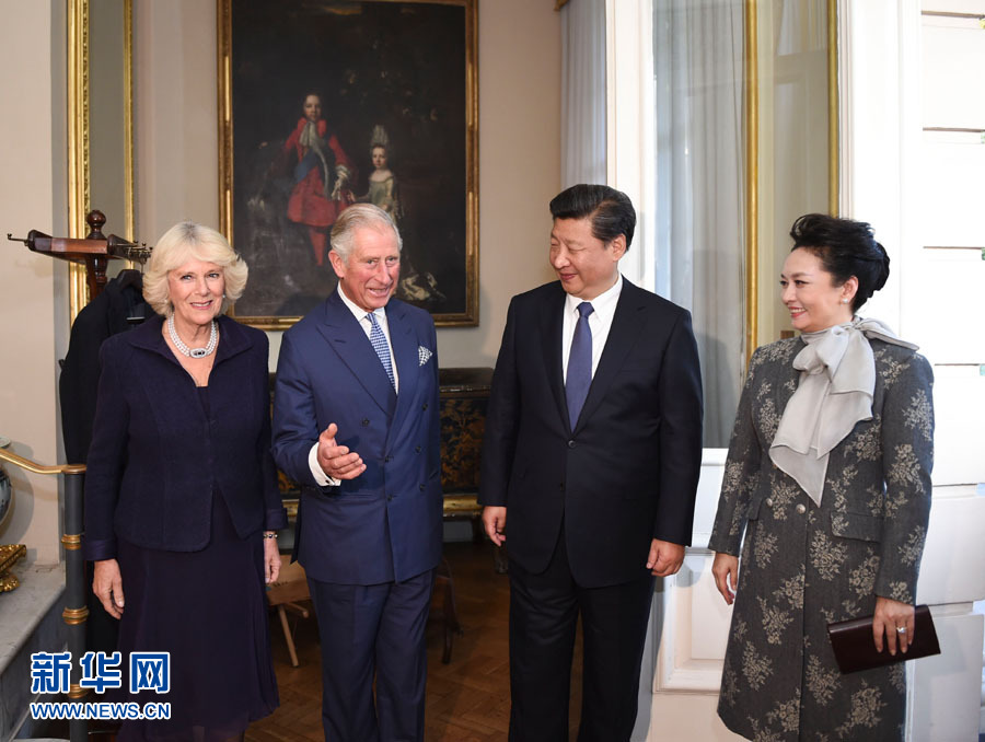 10月20日，国家主席习近平和夫人彭丽媛在伦敦会见英国查尔斯王储夫妇。 新华社记者 谢环驰 摄