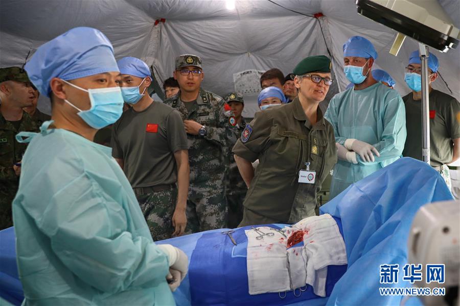 （国际）（3）多国军官观摩中德“联合救援-2019”卫勤实兵联合演习