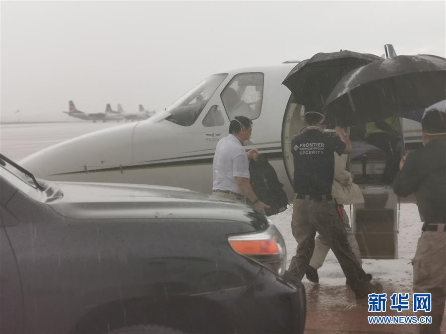 （国际·图文互动）（2）一场飞越非洲三国援助同胞的“生死赛跑”